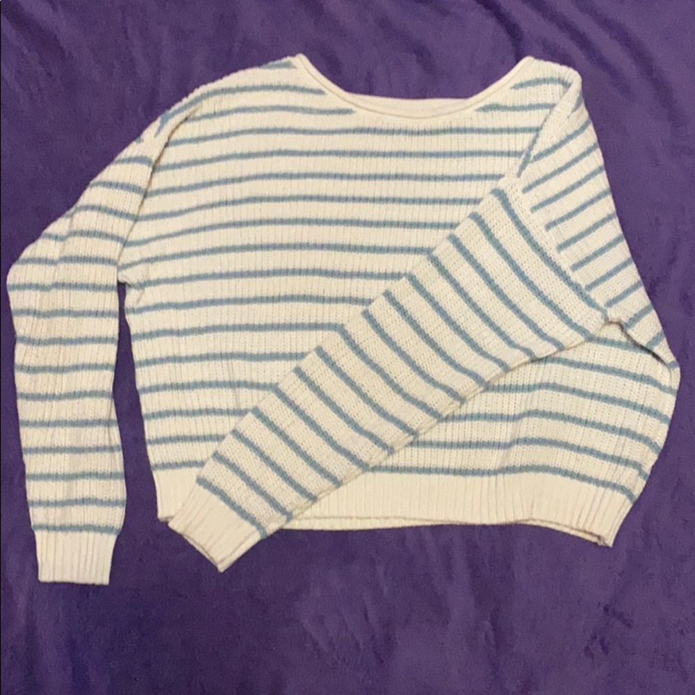 Cute cropped sweater